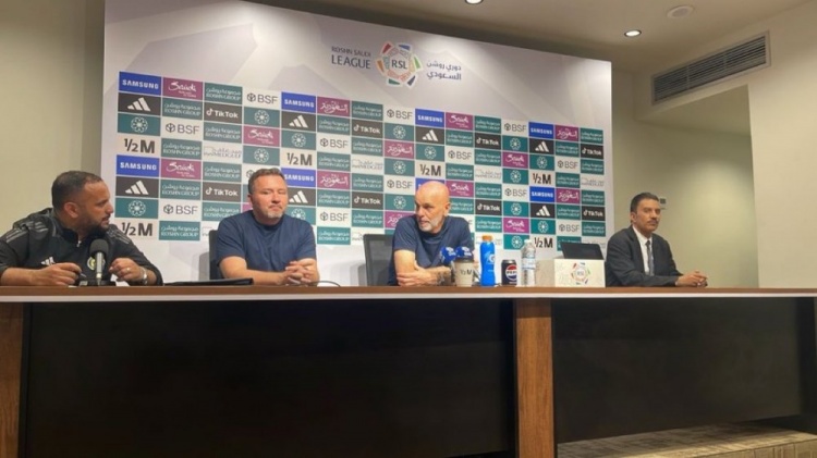 皮奧利：球隊并未因推遲開球而受影響，利雅得勝利配得上勝利