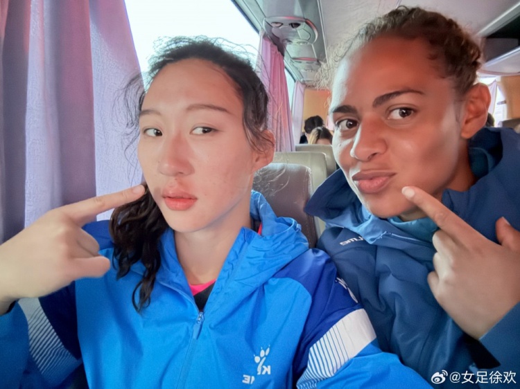 神勇！女足國門徐歡曬照，比賽中被球砸臉仍力保球門不失